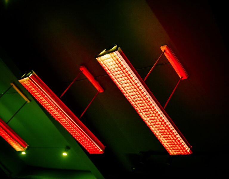 Utilizar luces con espectro de color frío